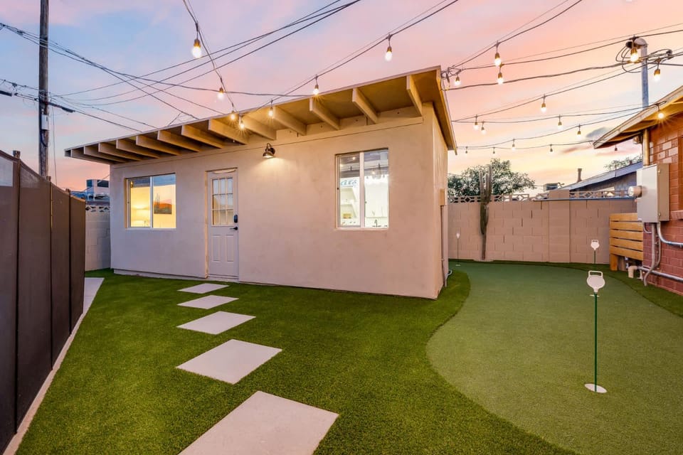 Painted Sky Ranch - Guest House Large Pool & Putt House in Scottsdale