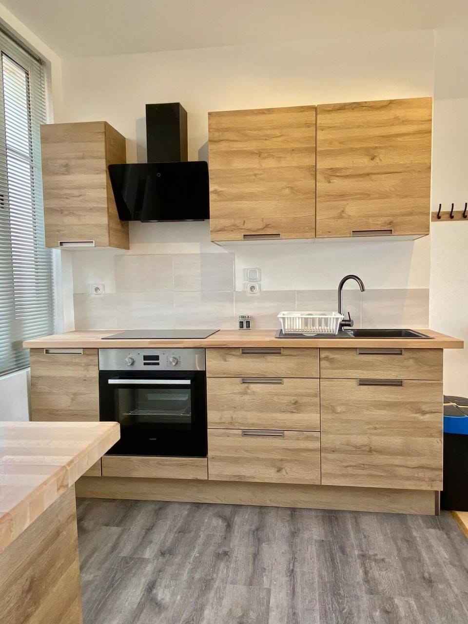 Kitchen or kitchenette, pet friendly, stove