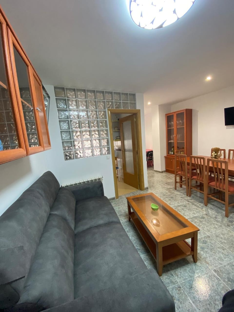 Communal lounge/ TV room, TV and multimedia, Living room, Seating area, Evening entertainment