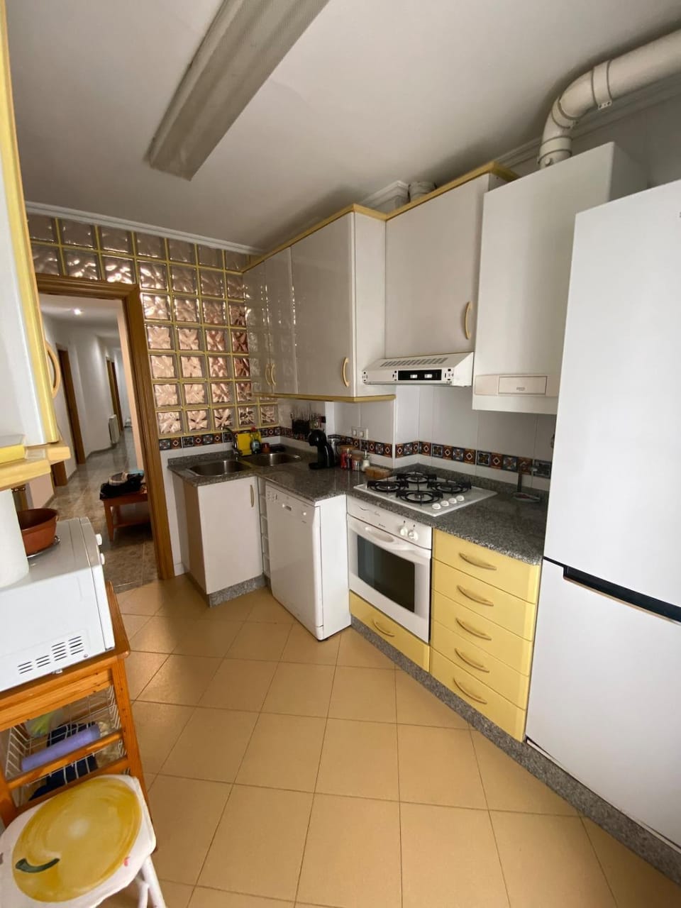 Kitchen or kitchenette, dishwasher, minibar, oven, pet friendly, stove, toaster