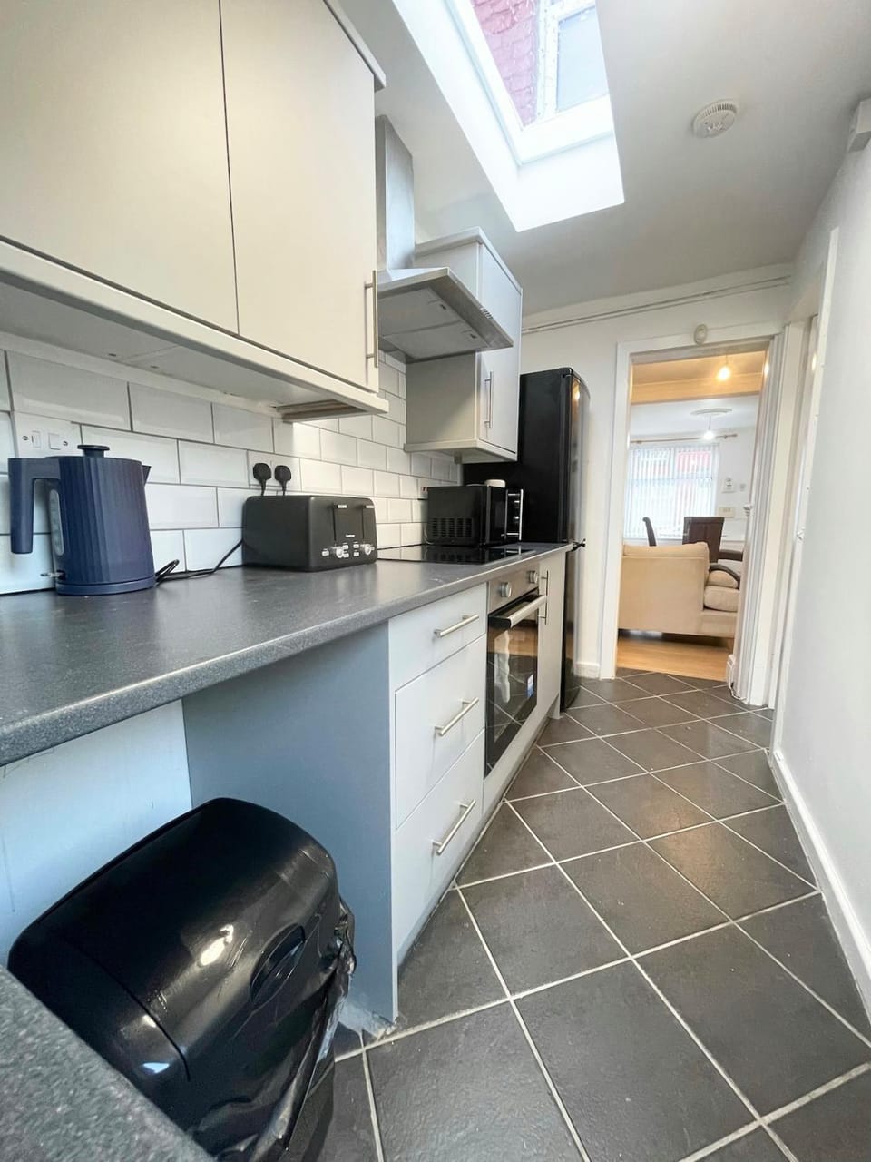 Cute two bedroom house with free street parking House in Liverpool
