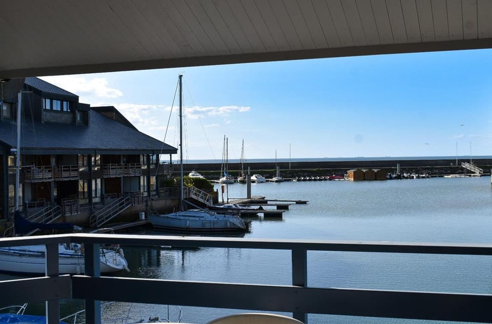View (from property/room), Balcony/Terrace, Sea view