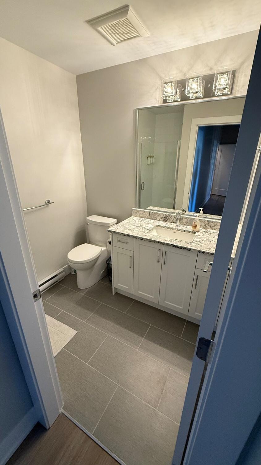 Cozy Garden Suite with Hot Tub and Perfectly Located Apartment in Cowichan Valley