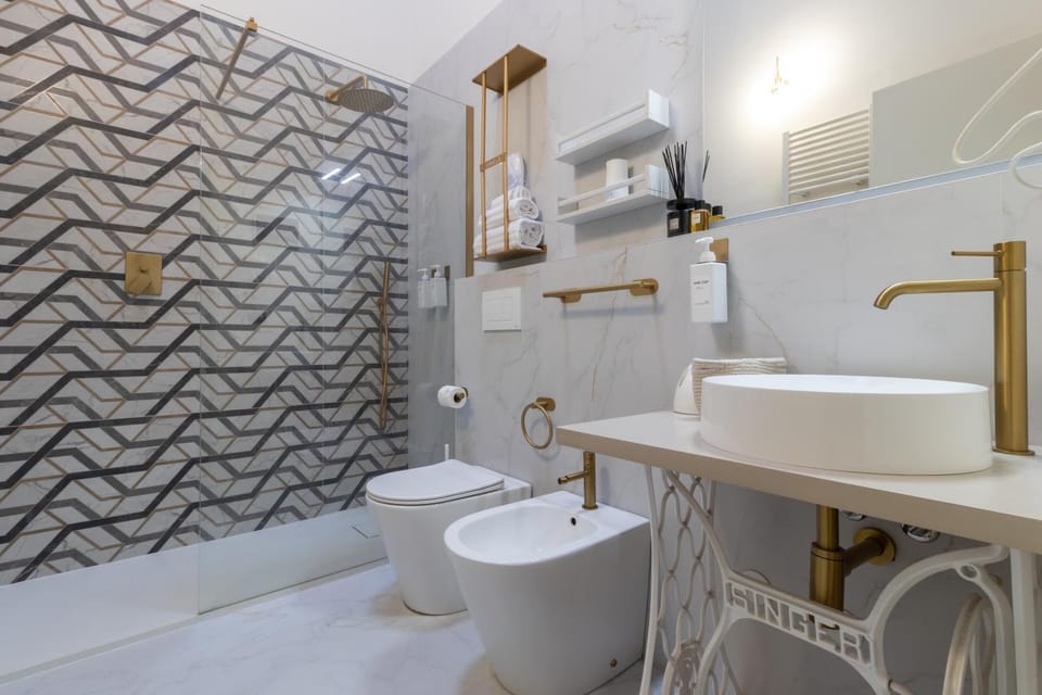 Shower, Toilet, Bathroom, bidet
