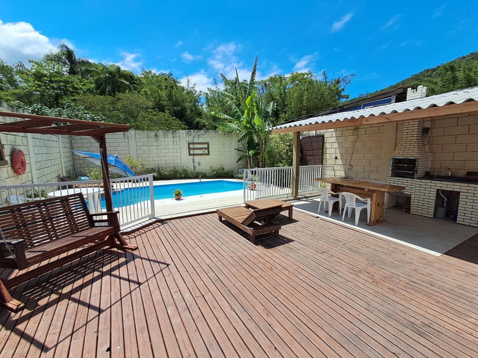 Casa Governador Celso Ramos, praia Caieira do Norte House in Florianopolis