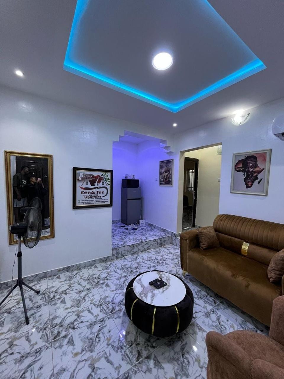 Communal lounge/ TV room, Living room