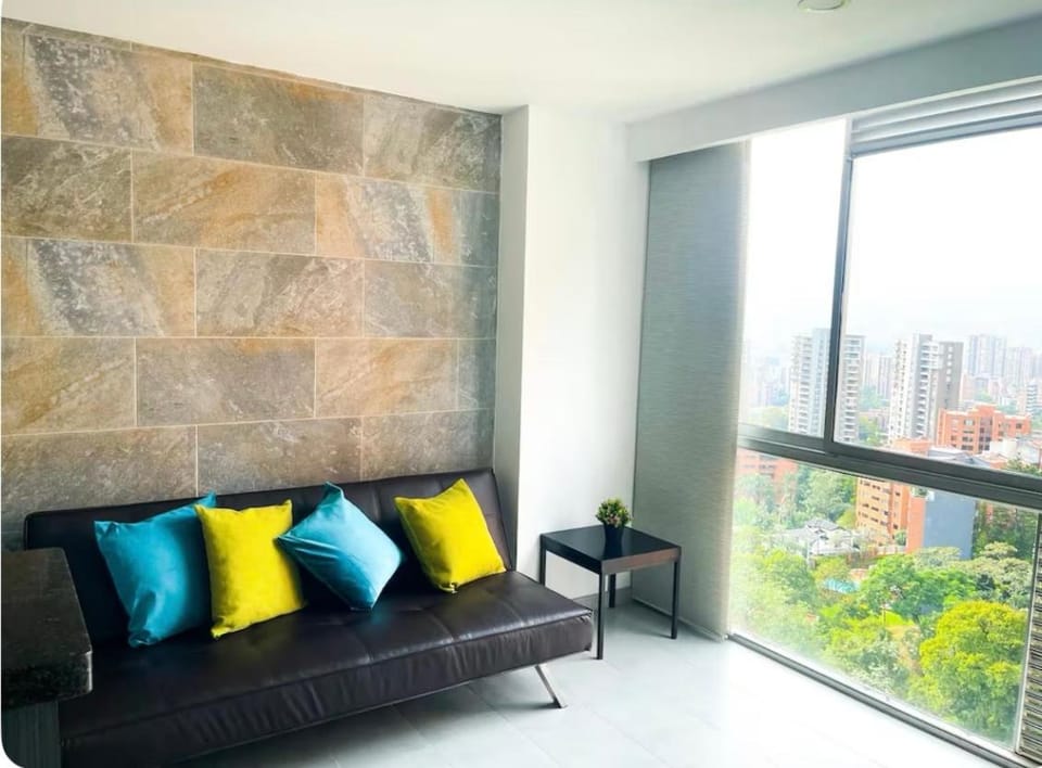 Apartaestudio de 2 habitaciones cerca a provenza y el tesoro Apartment in Medellin