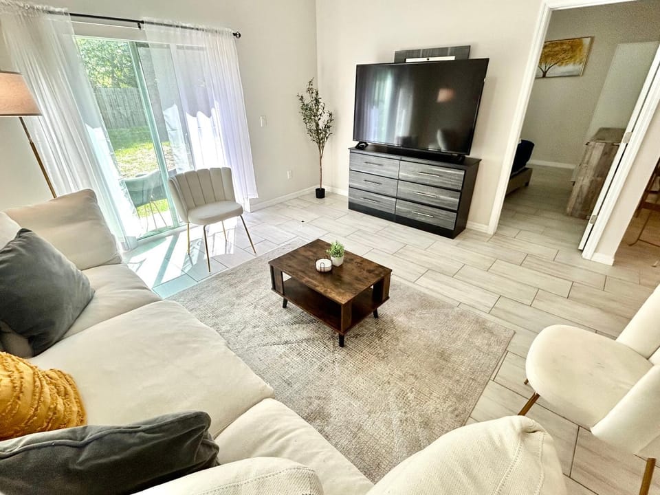 3BR | Spacious | Entire House | Close to all Parks House in Orlando