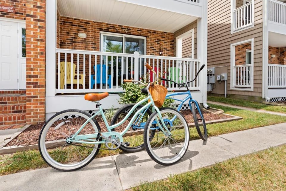 Renovated 1-Bedroom Condo with Pool, Bikes, & Beach Access in North Ocean City, MD Apartment in Ocean City