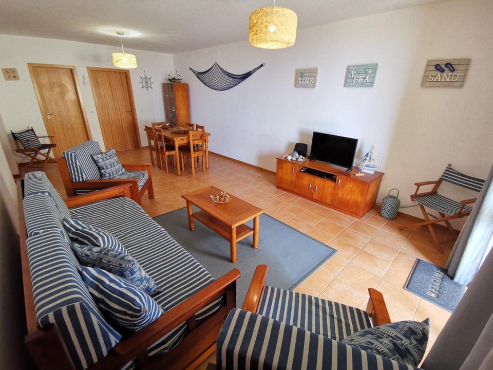 Sea & Sand Guest House Apartment in Madeira District
