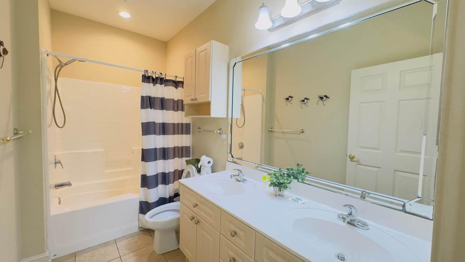 Imagine #2 your vacation at this beautiful condo House in Myrtle Beach