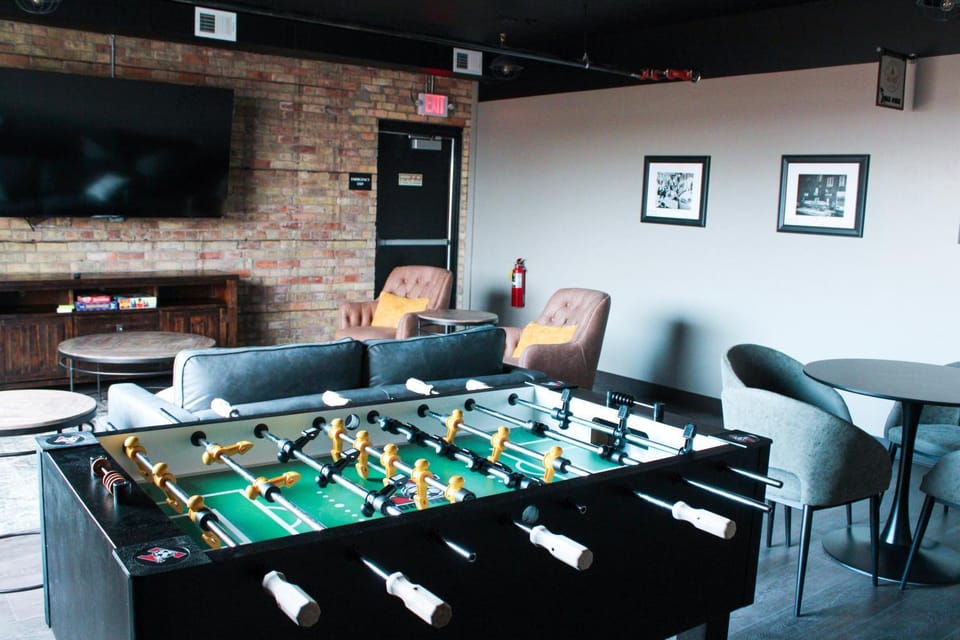 Communal lounge/ TV room, Game Room, TV and multimedia