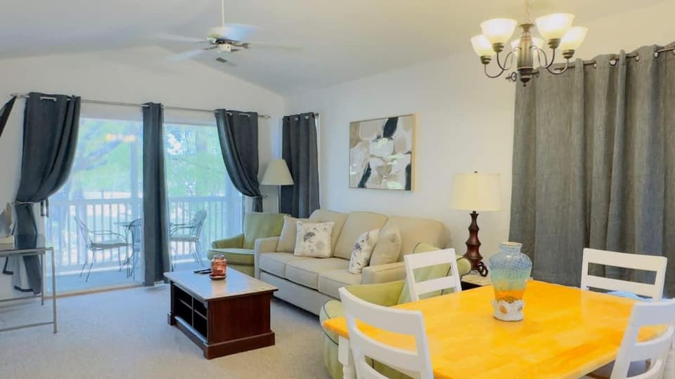 River Oaks Adorable 2BR apartment Apartment in Carolina Forest