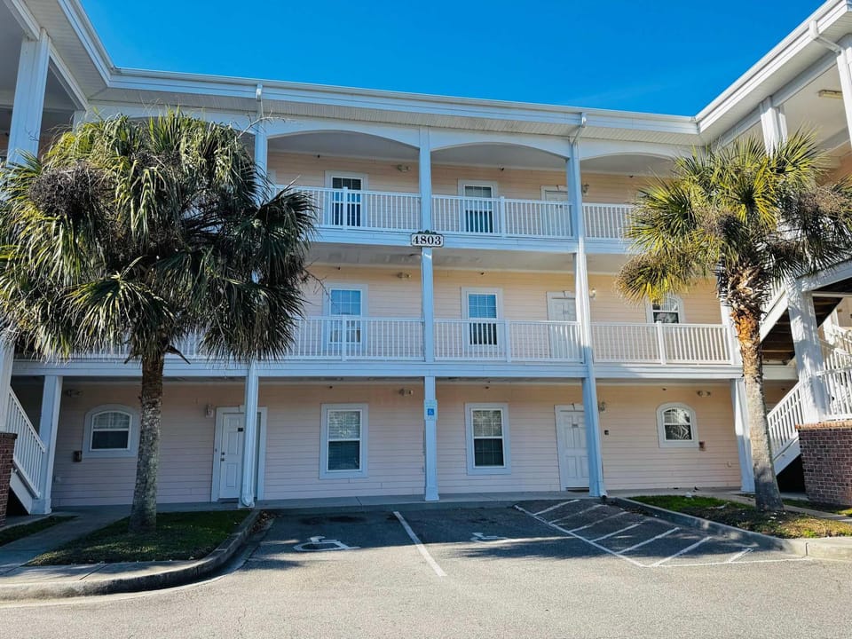 Memorable stay at cozy 2BR condo in Magnolia Apartment in Myrtle Beach