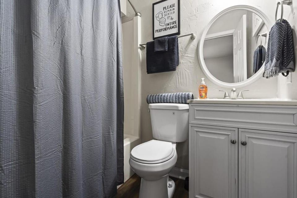 Toilet, Bathroom