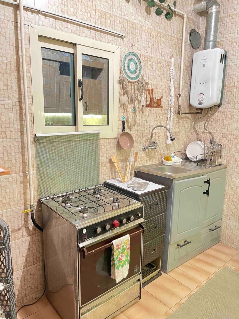 Kitchen or kitchenette, stove