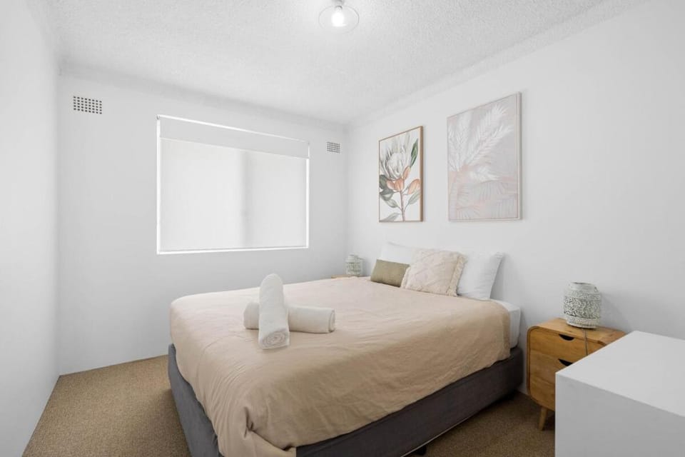 Aqua Haven - 2-bedroom unit with lake view! Apartment in Forster