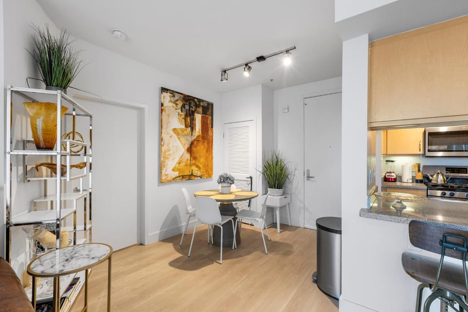 12 Best Location Cozy Apartment Apartment in Santa Monica