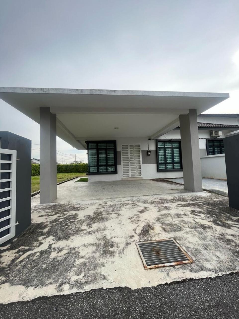 Property building, Balcony/Terrace