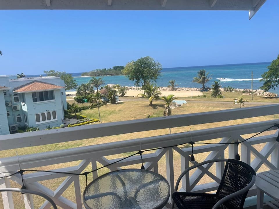 Patio, Day, Natural landscape, View (from property/room), Balcony/Terrace, Beach, Sea view