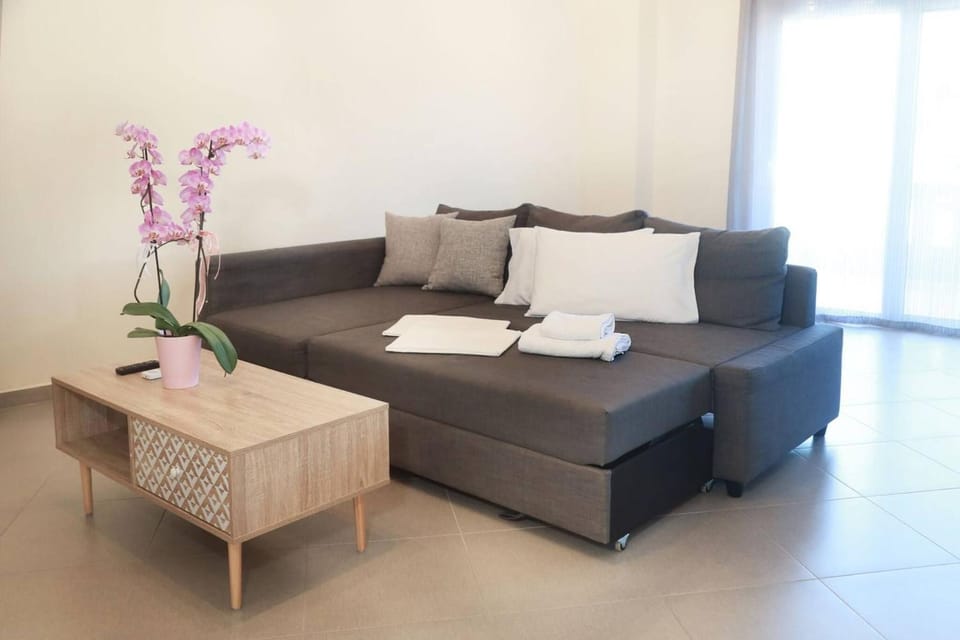 Tzei House - 5min drive to beach Apartment in Crete