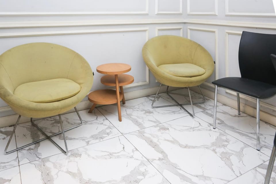 Seating area