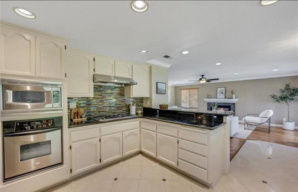 Luxury Design Beautiful Mt View Close to Disney House in Rowland Heights