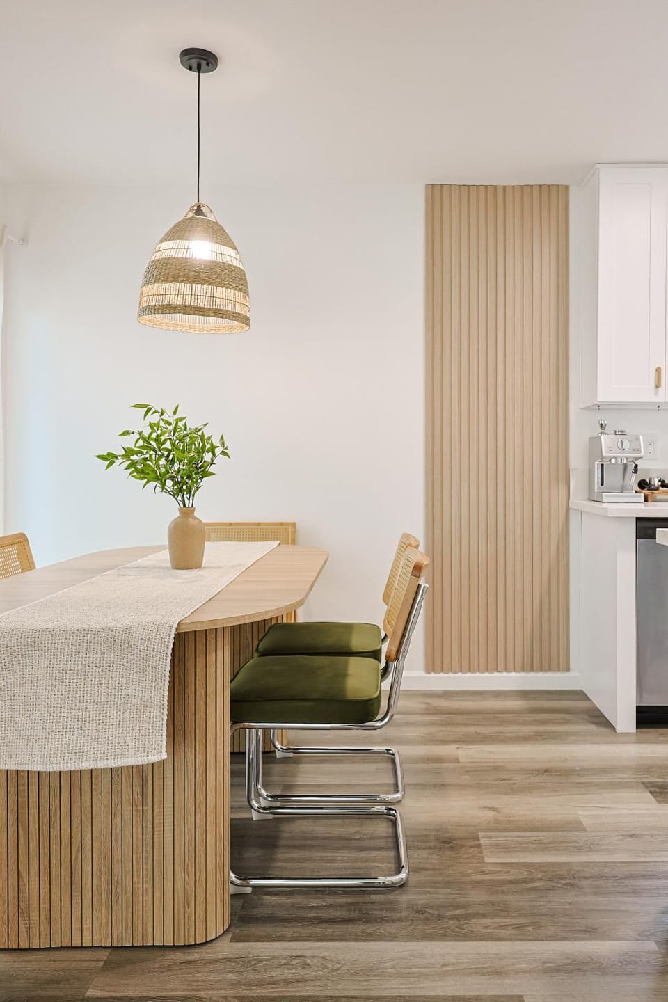 Seating area, Dining area, Meals, Breakfast, Lunch, Dinner, Drinks, group of guests