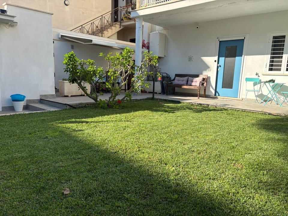 Sea Breeze Garden House House in Civitavecchia