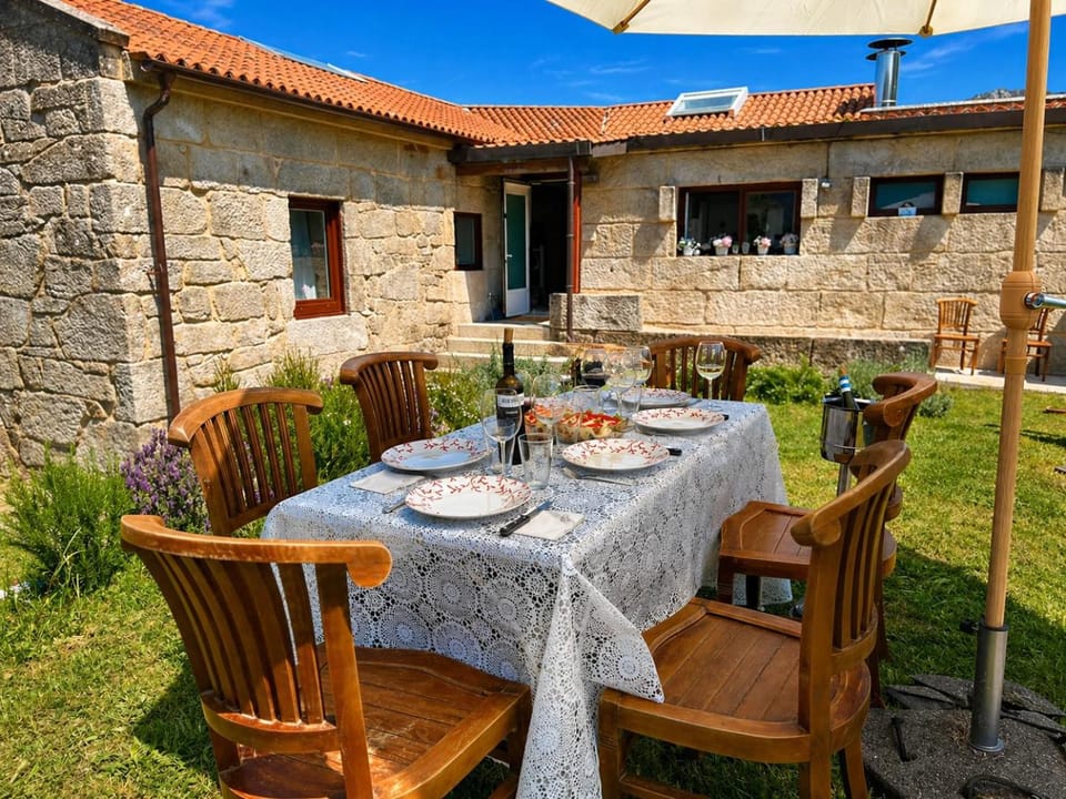Property building, Spring, Garden, Dining area, Garden view