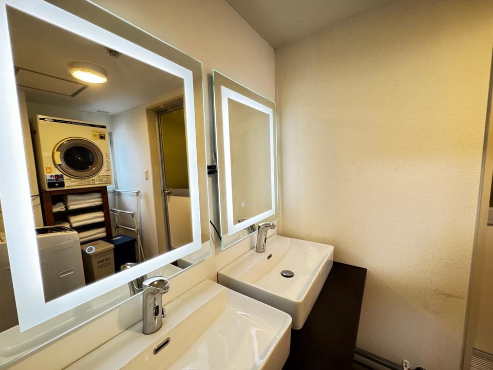 Bathroom, Bath