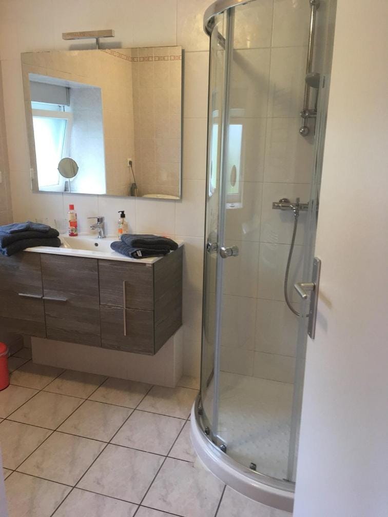 Shower, Bathroom