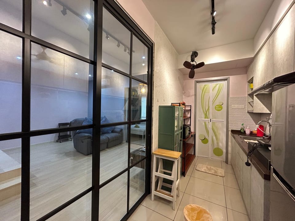 Kitchen or kitchenette