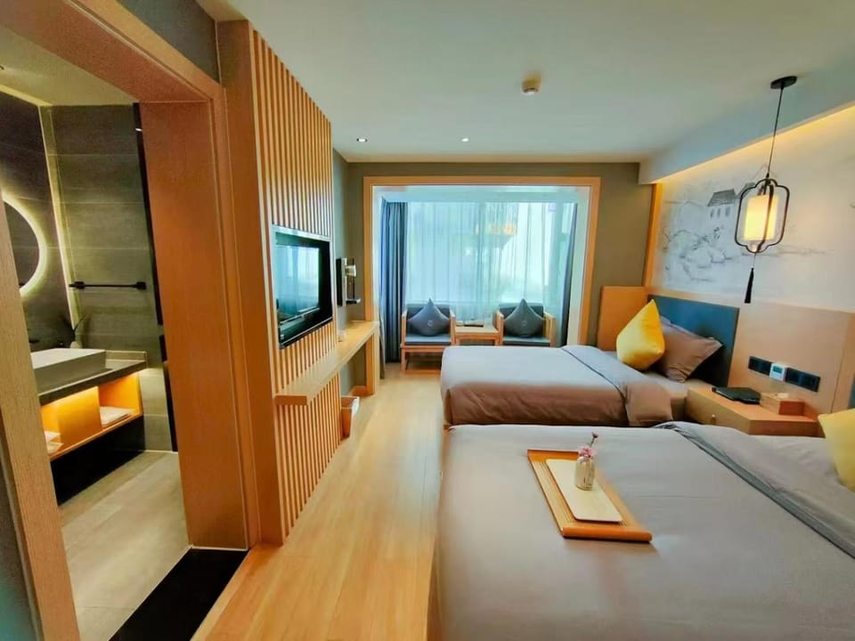 Bed, TV and multimedia, Bedroom