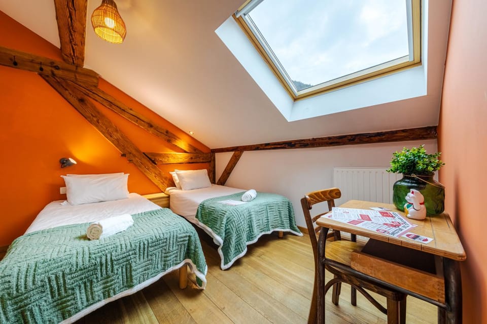 Hideout Hostel Nature lodge in Montriond