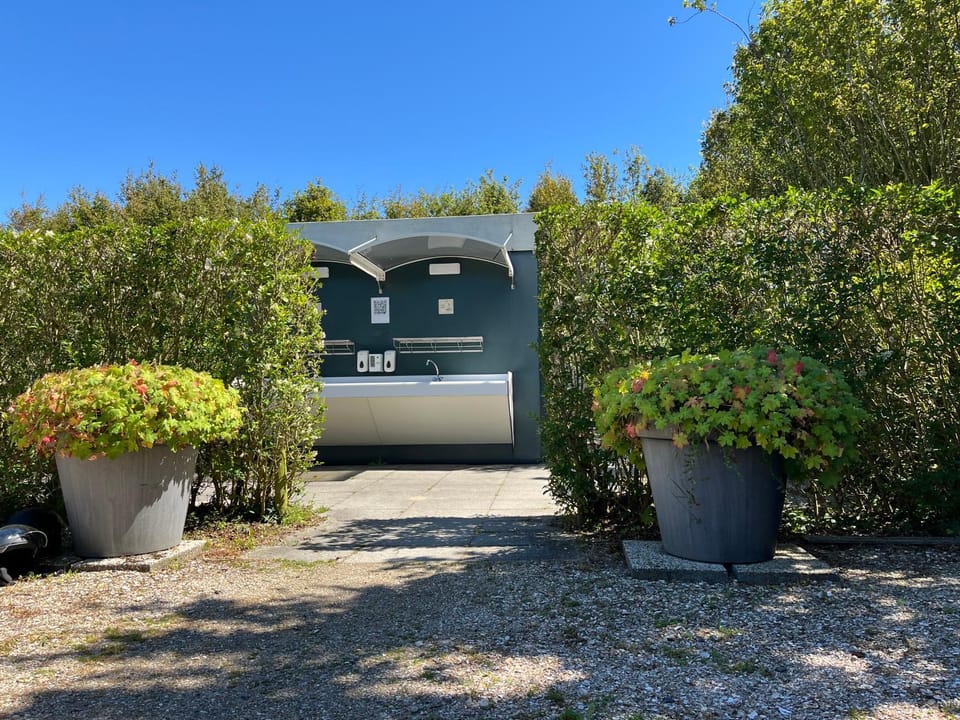 Shower, Property building, Day