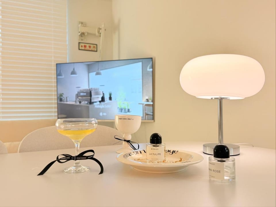 TV and multimedia, Dining area