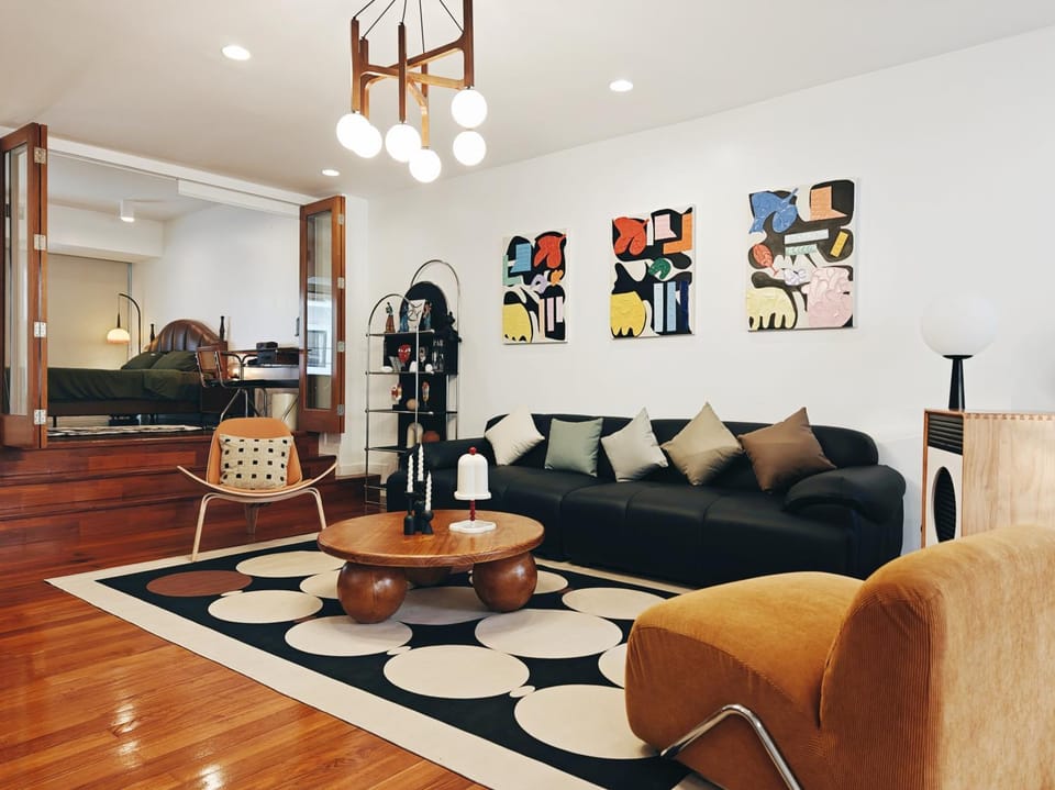 Living room, Seating area