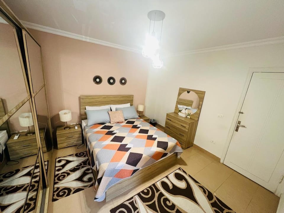 Bed, Photo of the whole room, Bedroom, wardrobe