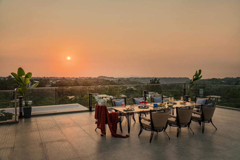 View (from property/room), Balcony/Terrace, Sunset