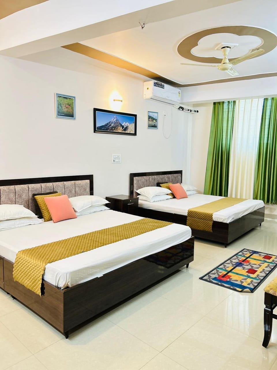 Bed, TV and multimedia, Photo of the whole room, Bedroom, air conditioner