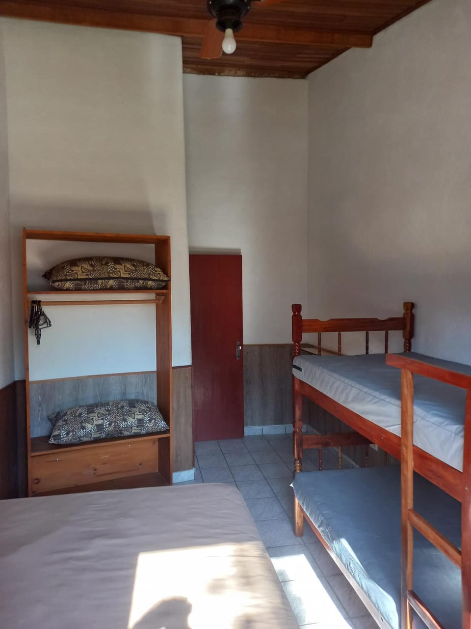 Property building, Bed, Bedroom, wardrobe