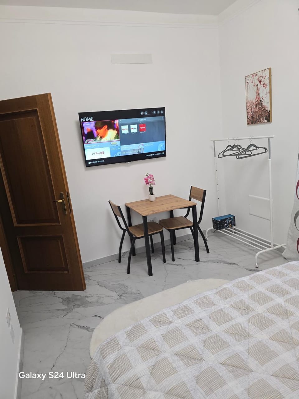 TV and multimedia, Seating area