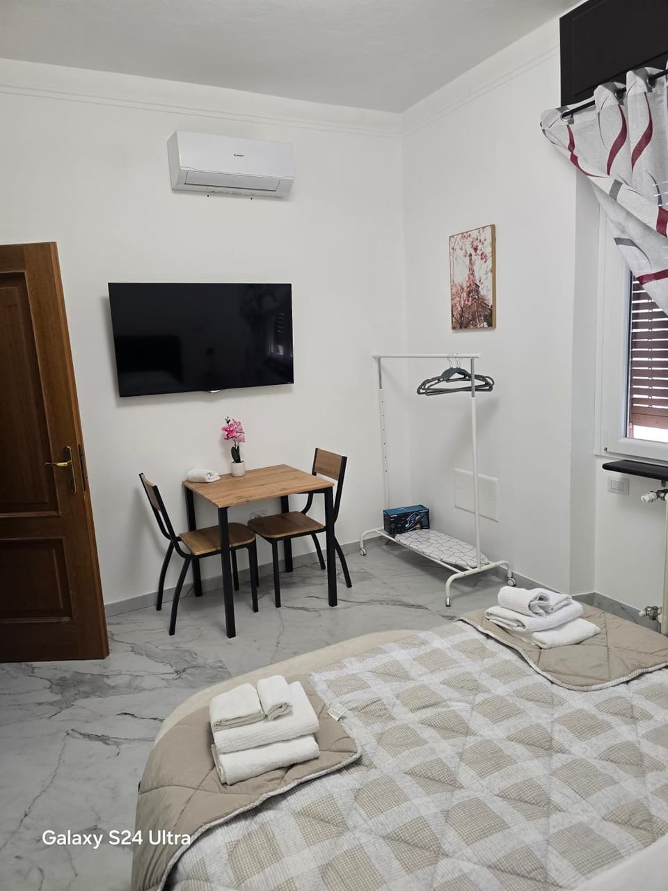 Communal lounge/ TV room, TV and multimedia, air conditioner