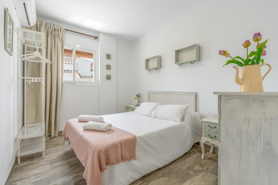 Living room, Bedroom