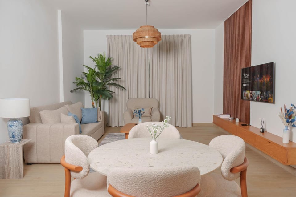 High-End Luxury 1BR in Port De La Mer near J1 Beachfront, Dubai Apartment in Dubai