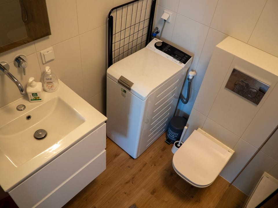 Toilet, Bathroom, washing machine, dryer