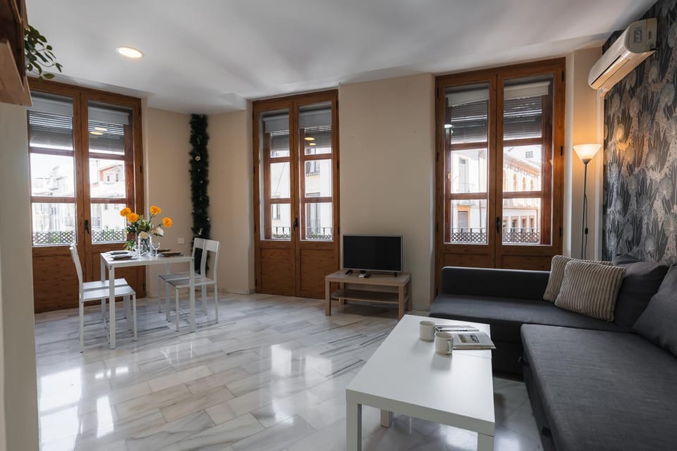 tuGuest Elvira II Apartment in Granada