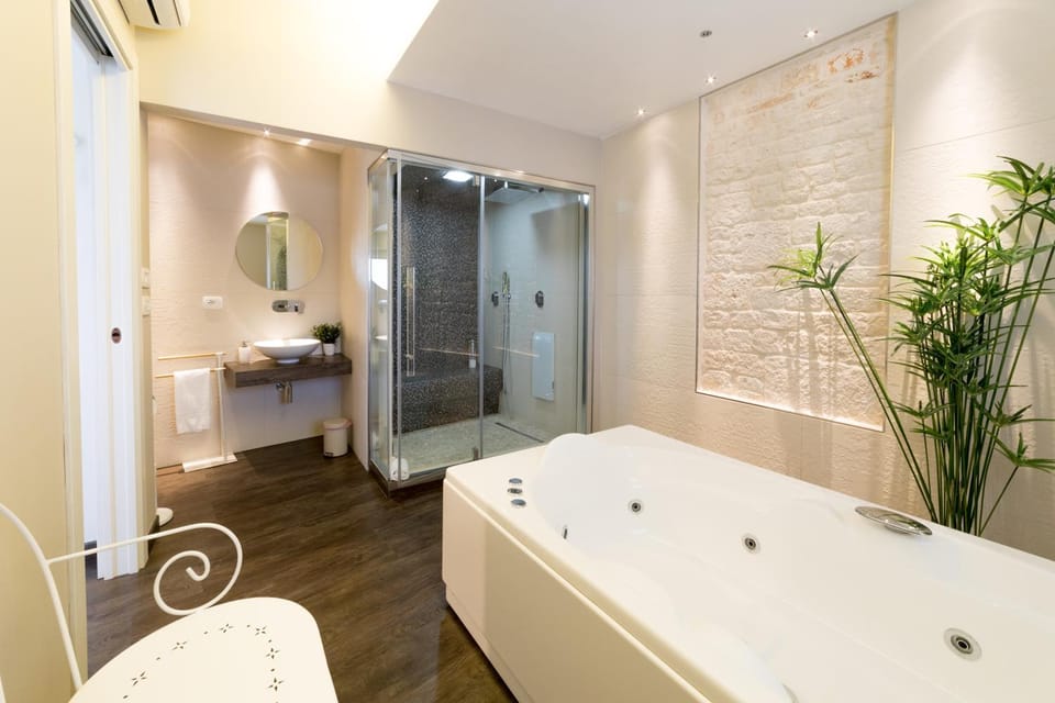 Hot Tub, Spa and wellness centre/facilities