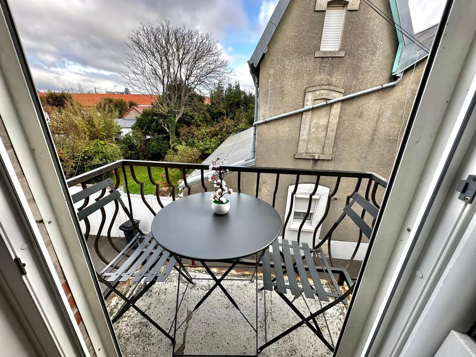 View (from property/room), Balcony/Terrace